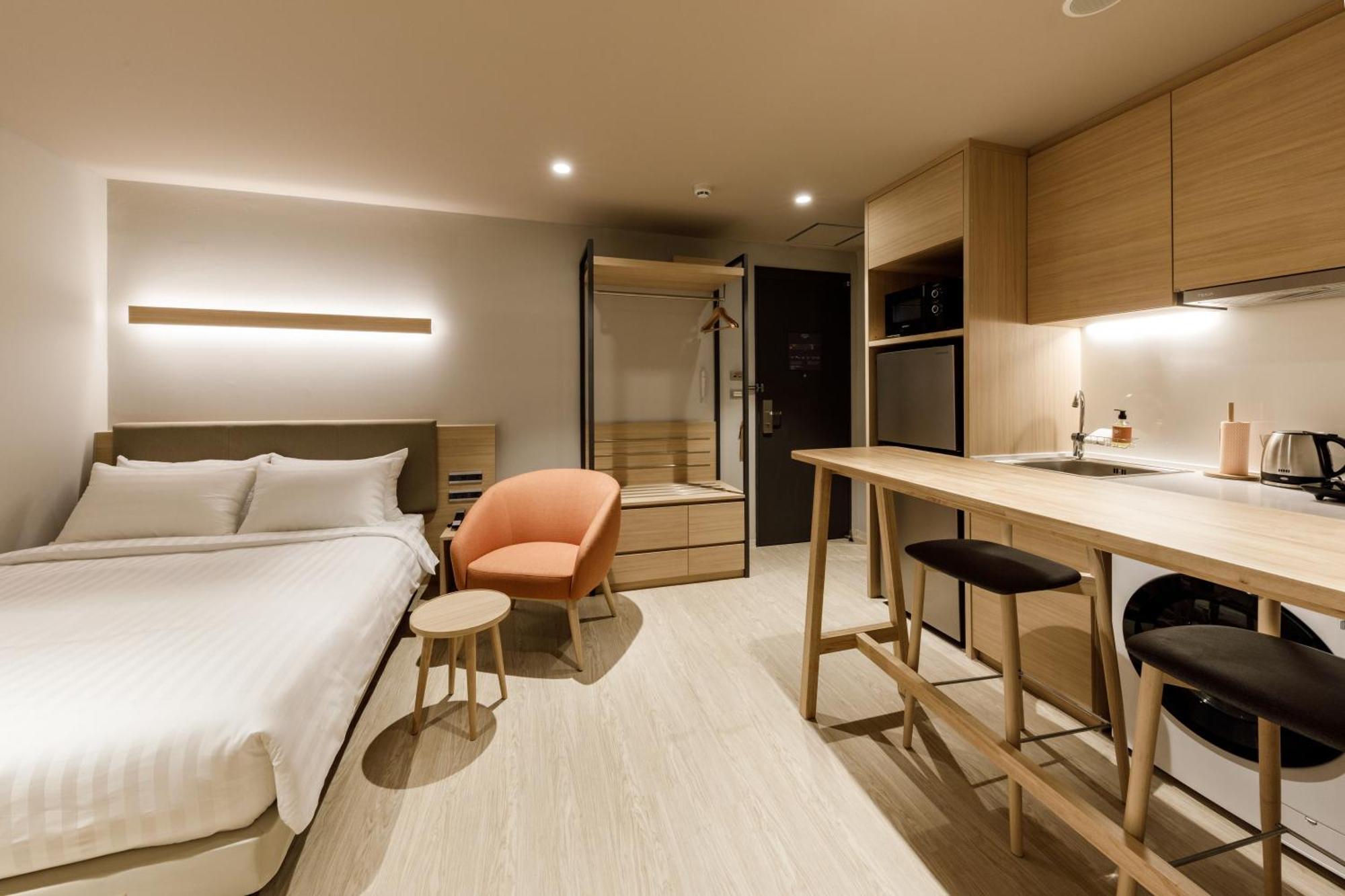Nishitetsu Hotel Croom Bangkok Silom Buitenkant foto
